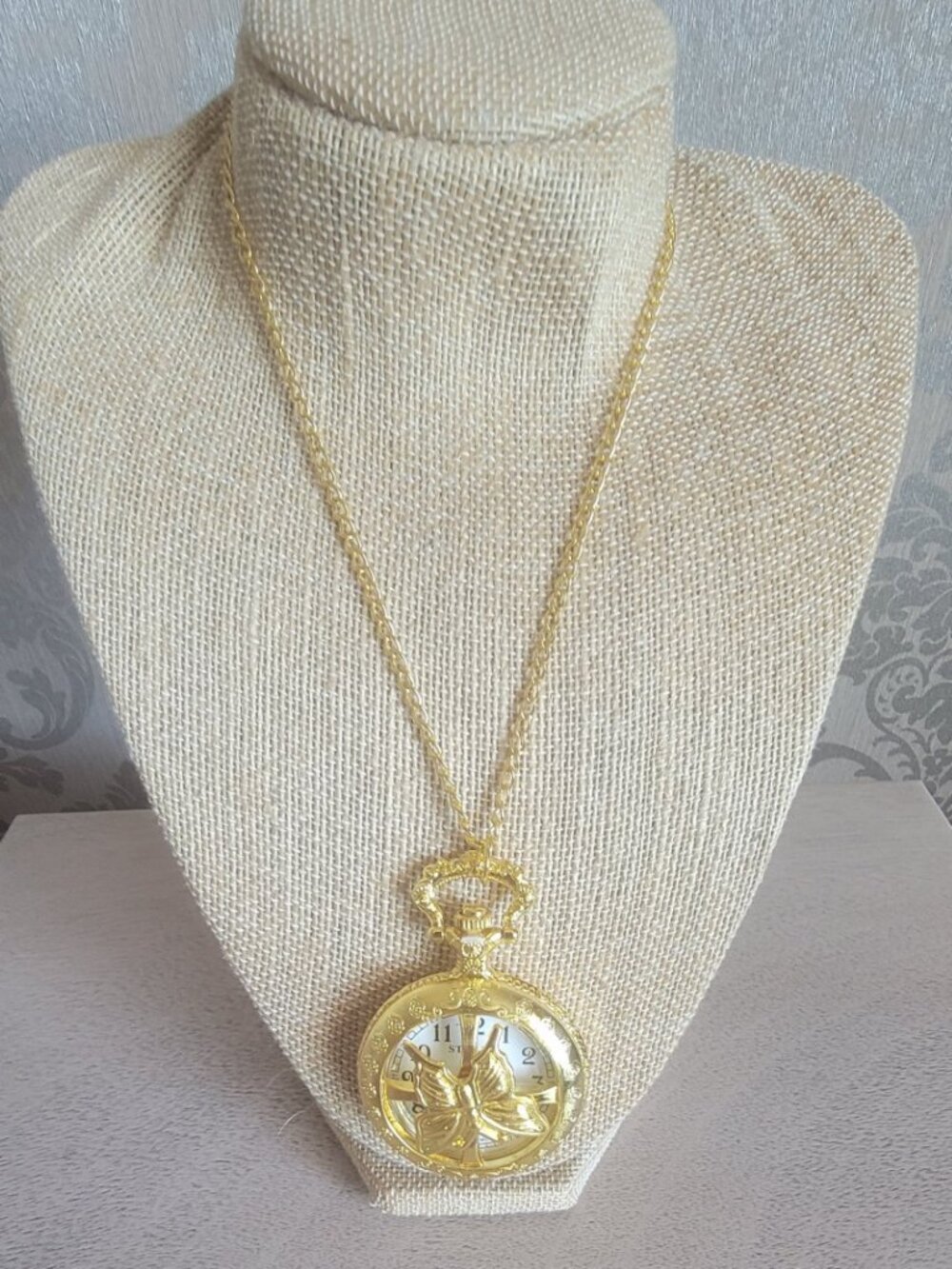Strada Japanese Movement Rose Pattern Rotating Butterfly Pocket/Necklace Watch